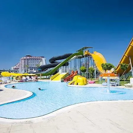 Saturn Palace Hotel 5*