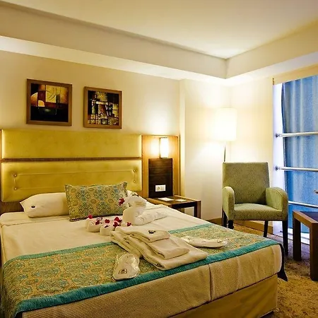 Saturn Palace 5*