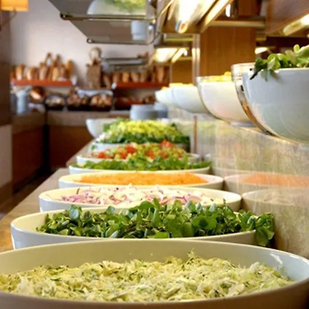 Saturn Palace Hotel 5*