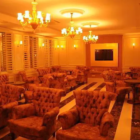 Saturn Palace Hotel 5*